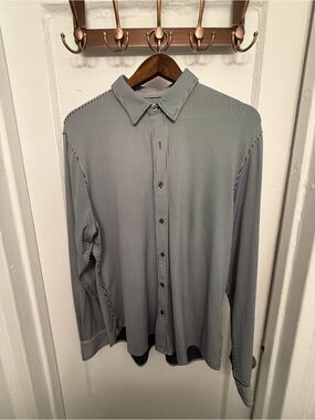 RHONE Commuter Shirt | Slim Fit | Large | Blue/White Stripe